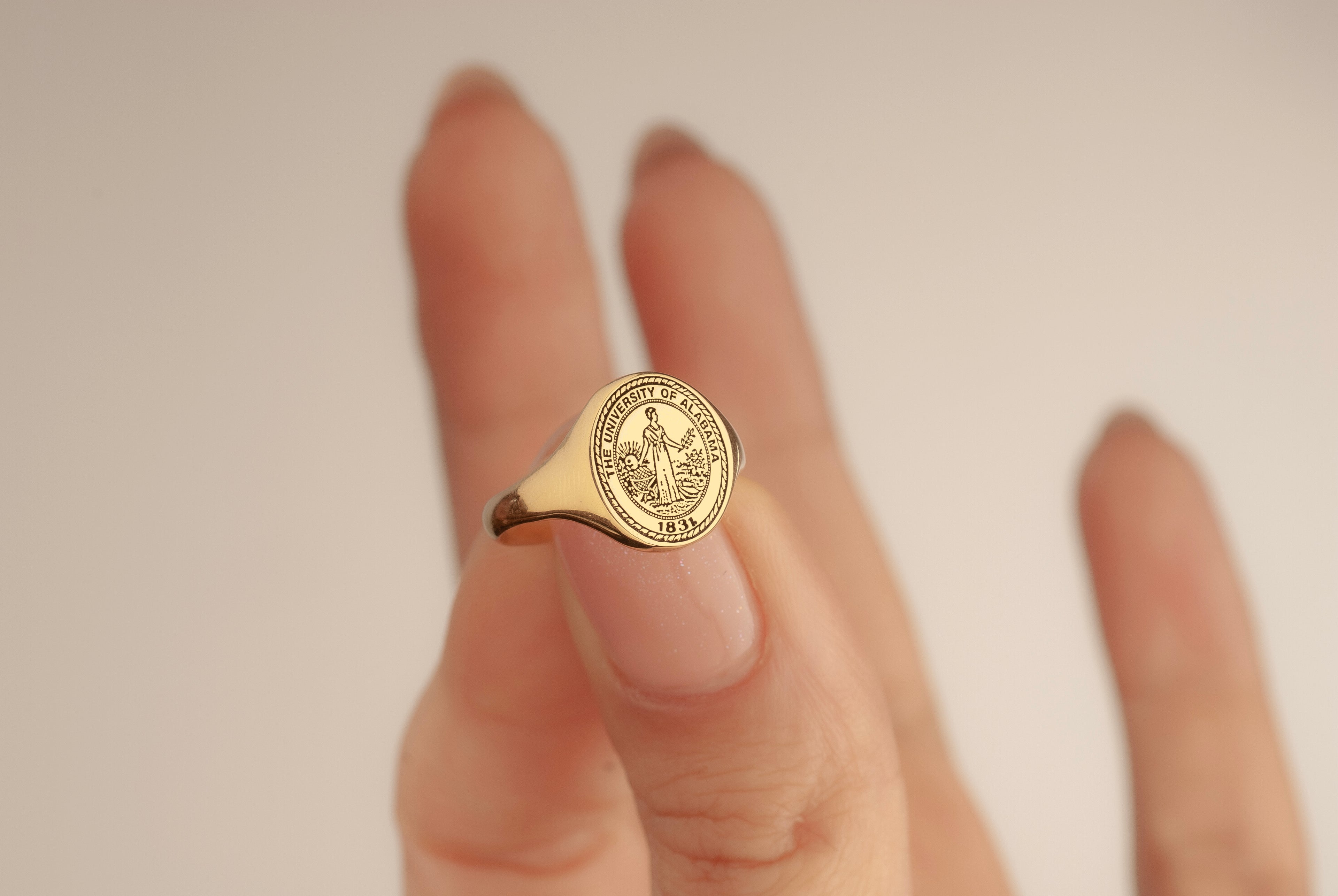 Personalized graduation class ring in solid 14K yellow gold