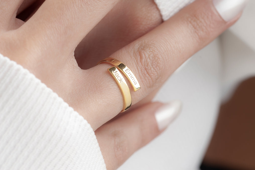 Personalized two name ring in solid 14K yellow gold