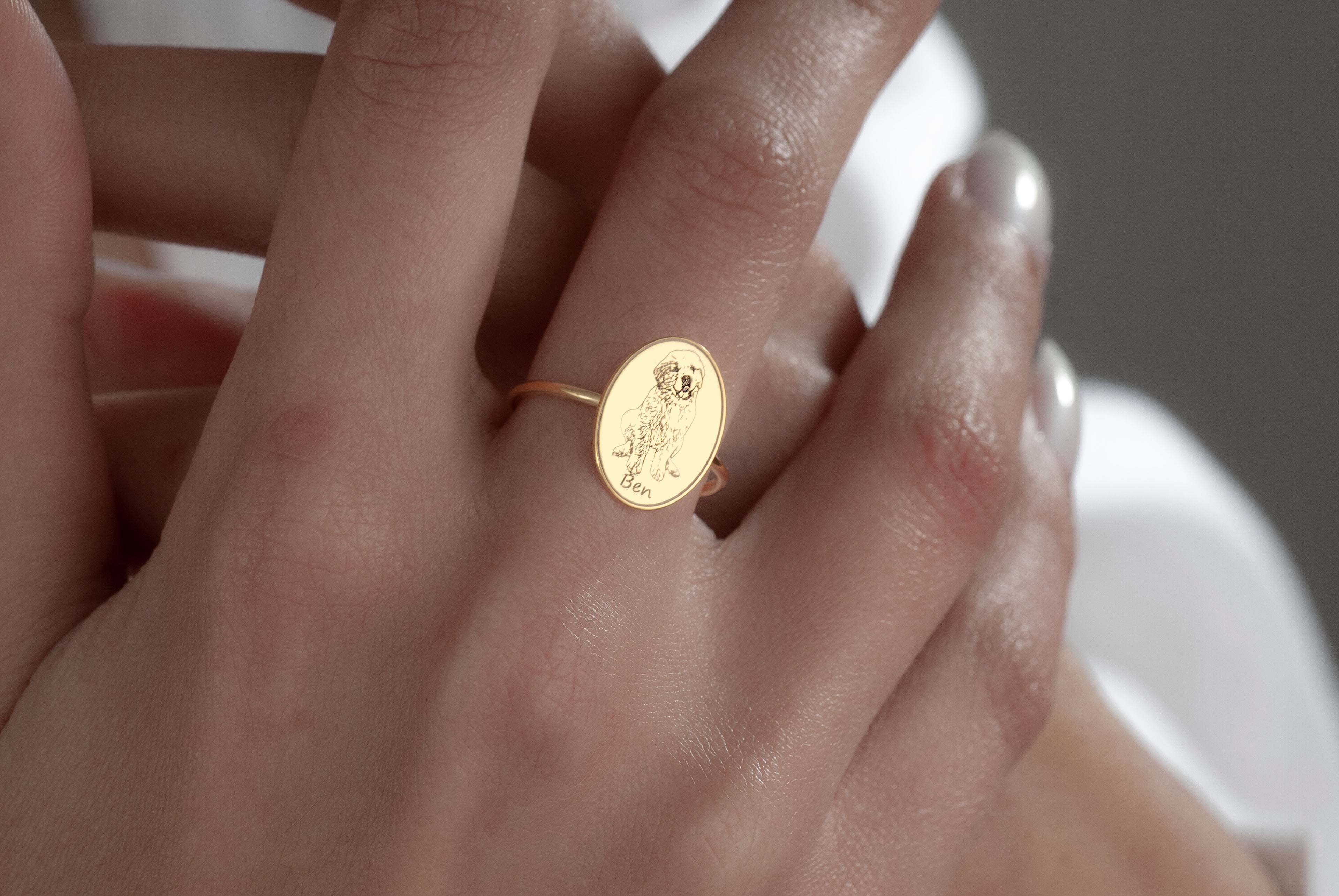 Personalized 14K Gold Pet Portrait Signet Ring – Engraved from Your Photo