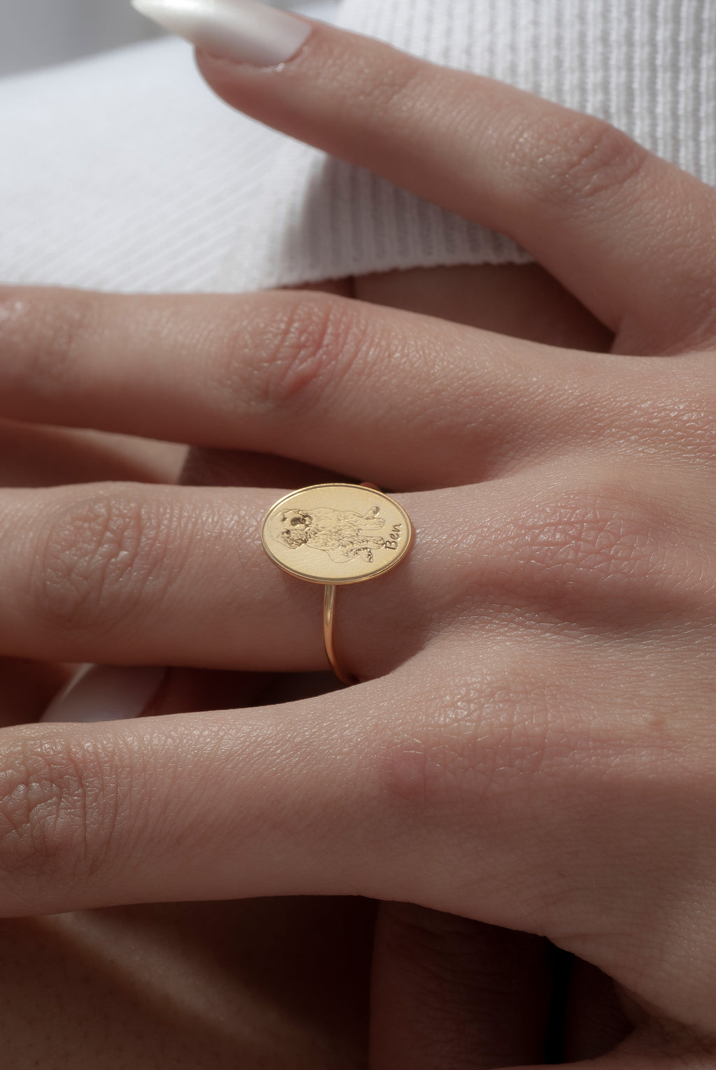 Personalized 14K Gold Pet Portrait Signet Ring – Engraved from Your Photo