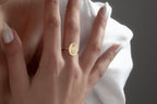 Personalized 14K Gold Pet Portrait Signet Ring – Engraved from Your Photo