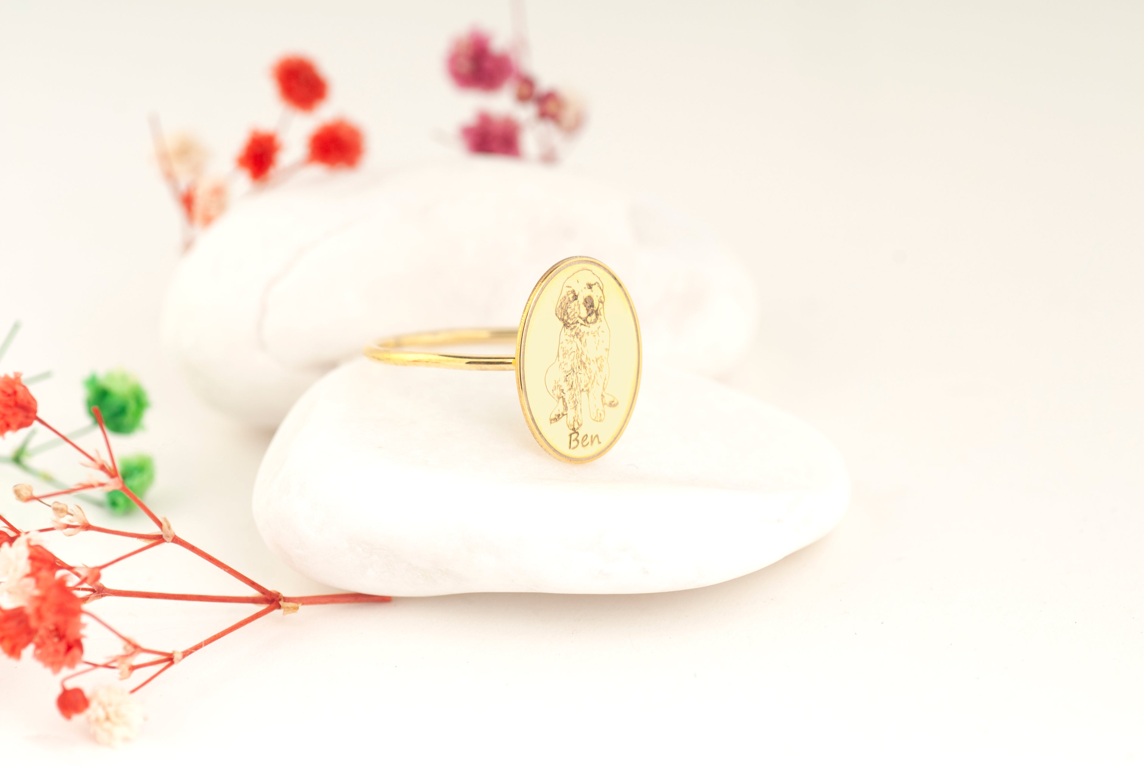 Personalized 14K Gold Pet Portrait Signet Ring – Engraved from Your Photo