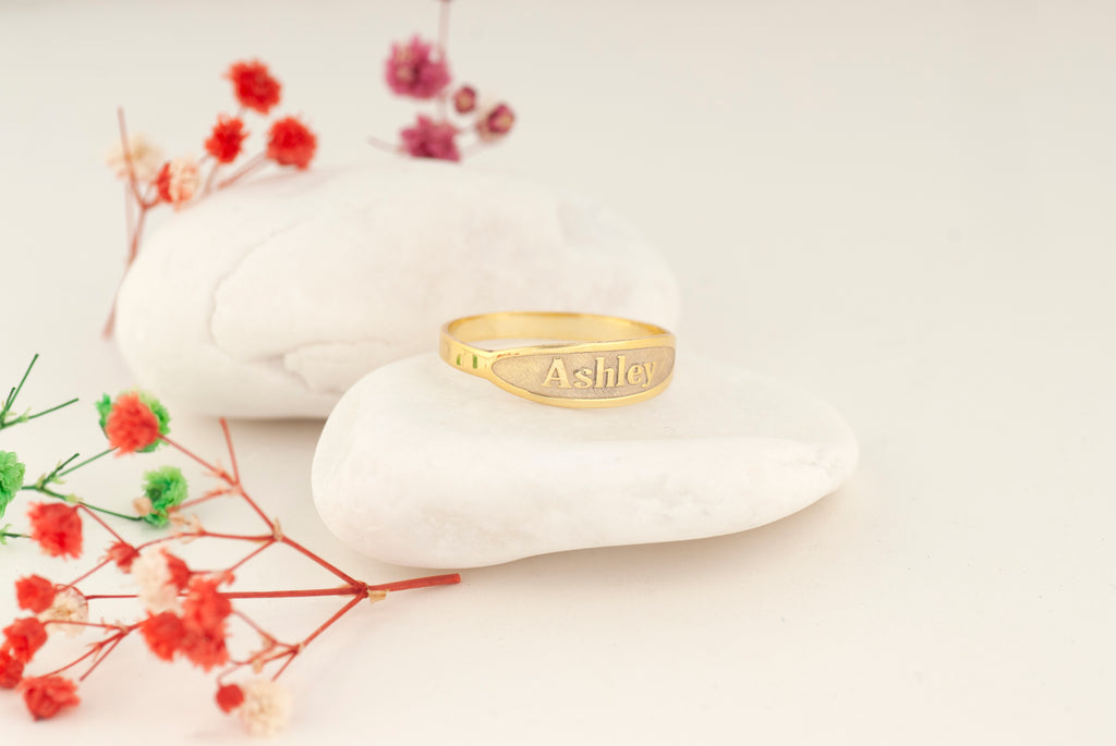 Solid 14K Gold Personalized Embossed Name Ring – Custom Engraved Band