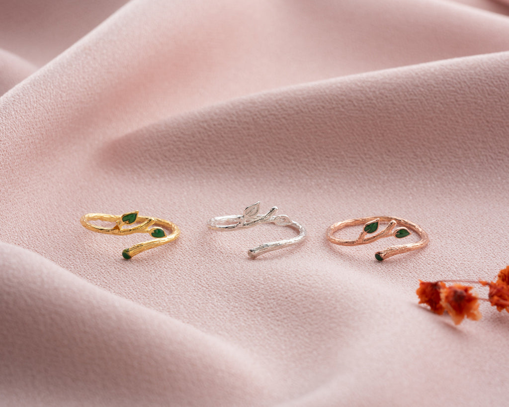 Delicate Adjustable Olive Branch Ring with Green Gemstone, Nature Inspired Ring, Ivy Ring For Women, Unique Ring Gift, Tree branch ring