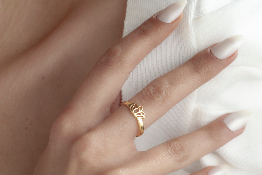 Lotus Flower Ring in 14K Gold, Lotus Symbol Ring, Handcrafted Ring, Flowers Ring, Dainty Ring, Spiritual Ring, Gift For Her, Christmas Gift