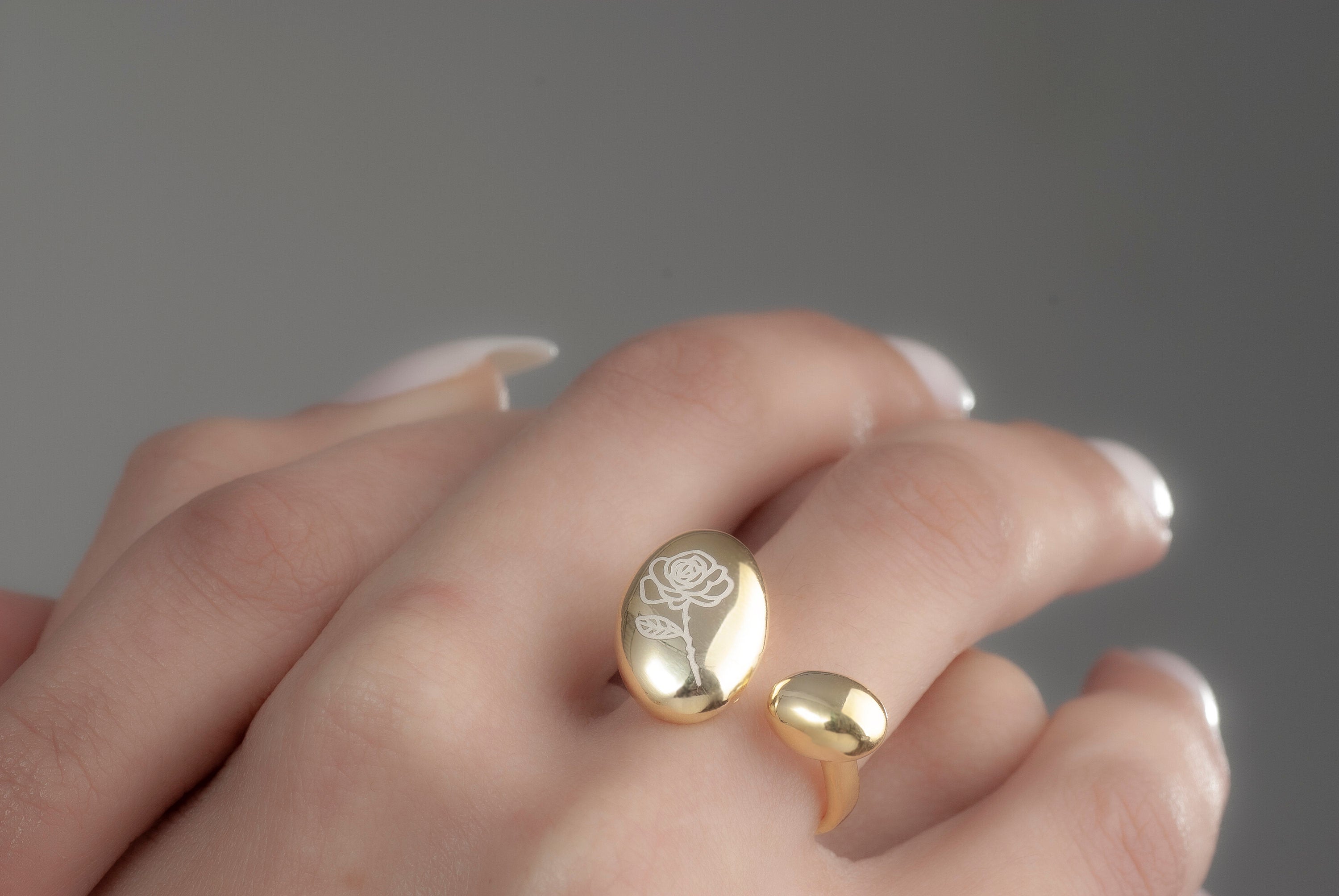 14K Gold Chunky Birth flower Ring, Adjustable Dome Ring, Birth Flower Jewelry, Stackable Rings, Chunky Ring, Stacking Ring, Valentines Gift