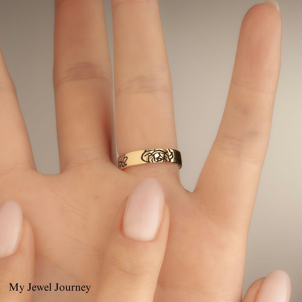 14K Gold Birthflower Ring, Mother Birth Flower Ring, Custom Engraved Floral Band Ring, Personalized Family Ring, Christmas Gift