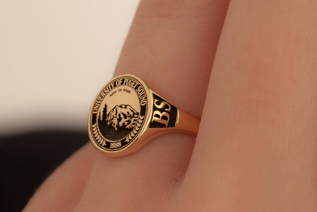Personalized 14K Gold Graduation Ring, School Emblem Class Ring, College Ring, Senior Year Gift, Custom Crest Jewelry, Engraved Grad Gift
