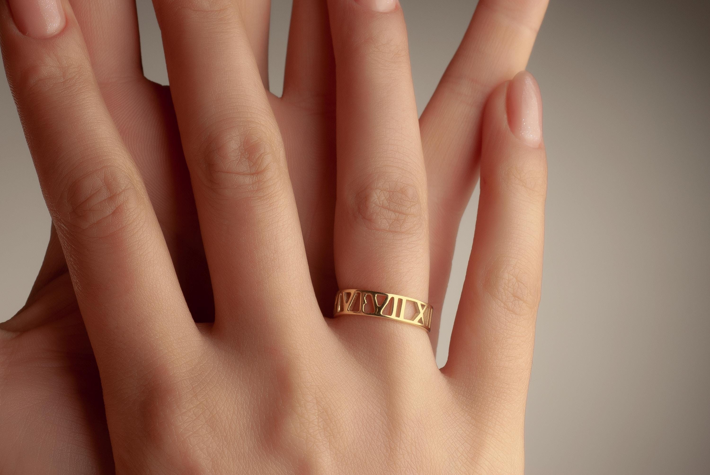 Custom 14K Gold Roman Numerals Ring, Anniversary Band Ring, Name Ring, Band Ring for Her, Custom Engraved Ring for Anniversary, Date Ring