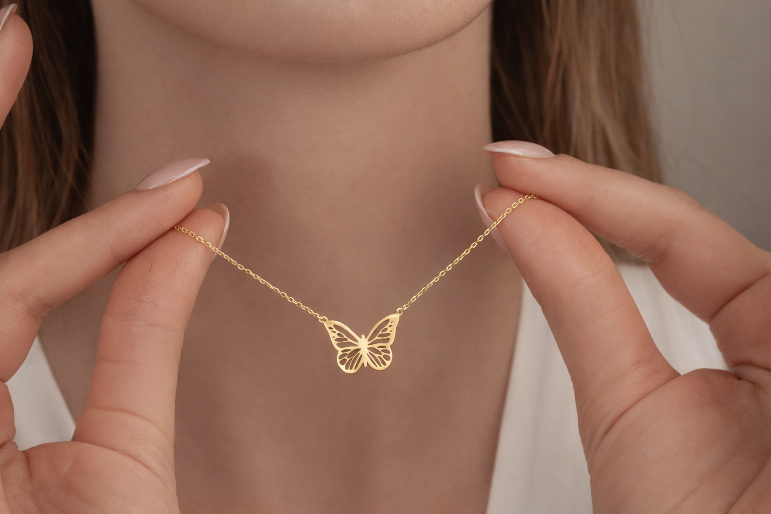 Minimalist butterfly necklace in rose gold
