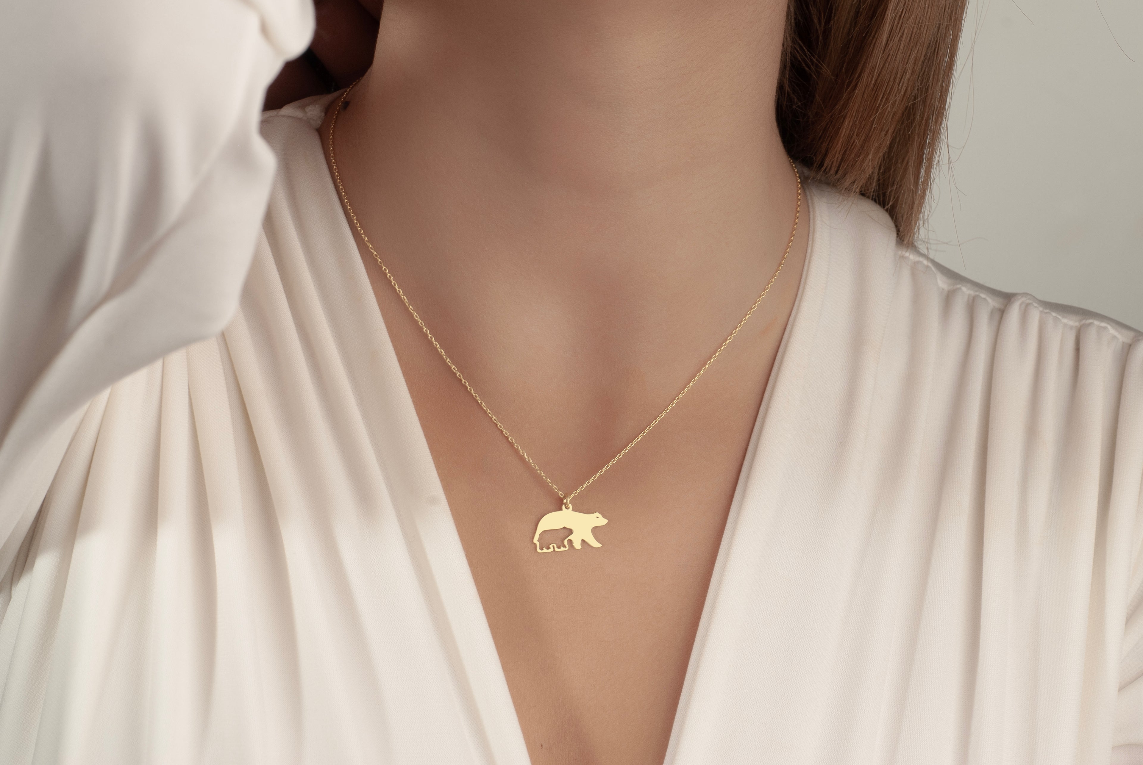 Jovelle Fine Jewelry 14K Gold Mama Bear Necklace gift packaging