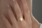 Side profile and band thickness of a personalized photo ring