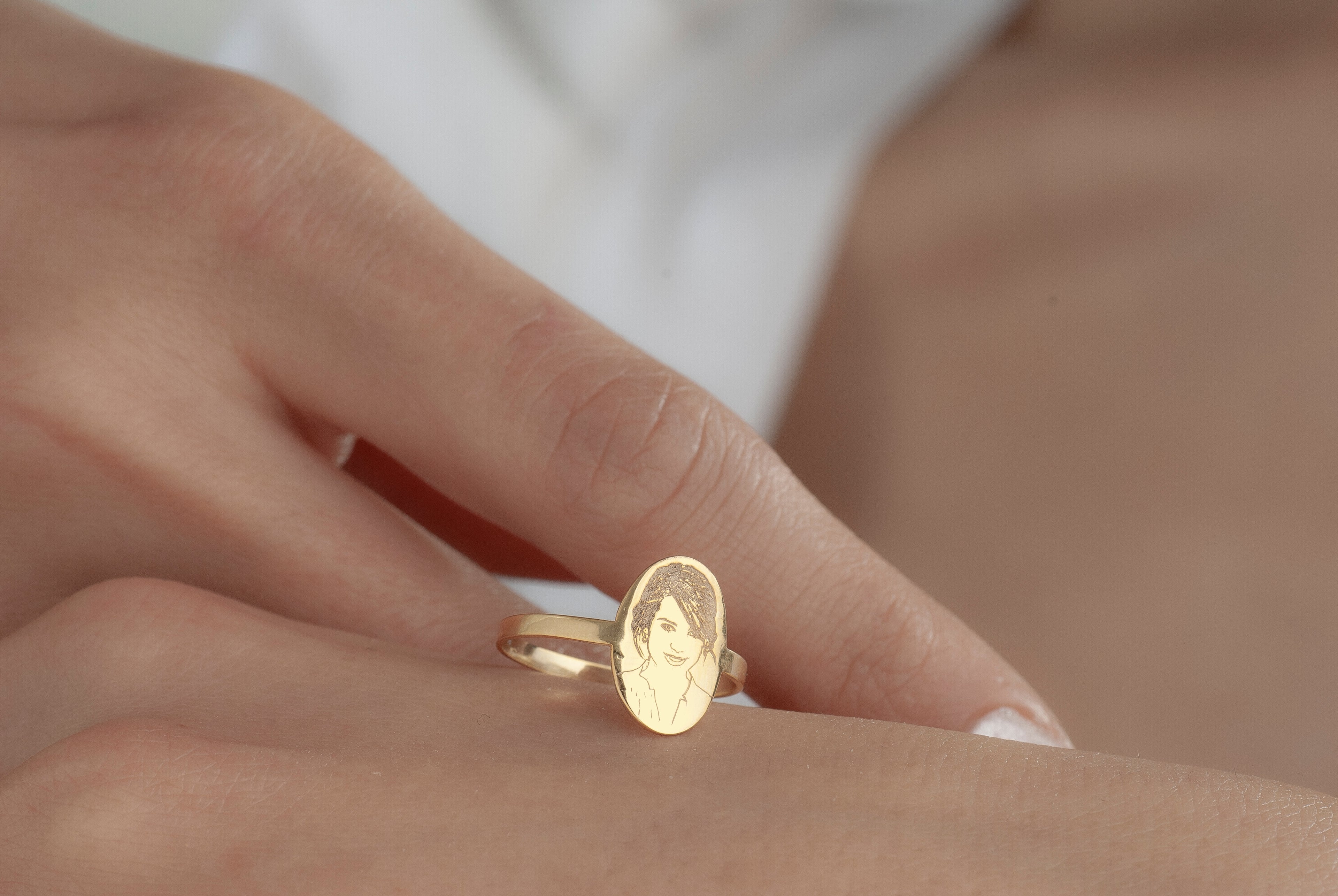 How to order a custom photo engraved ring