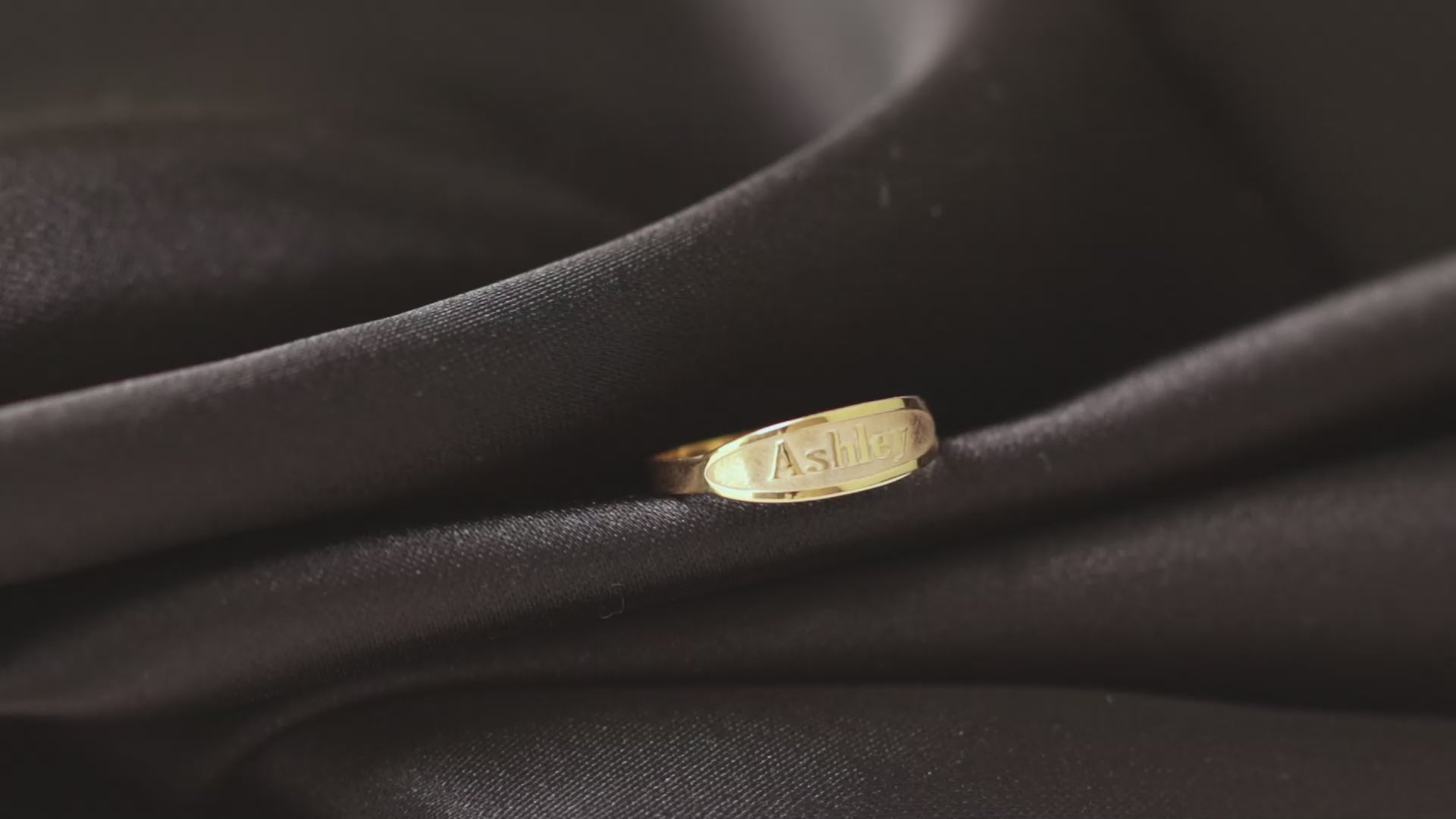 Solid 14K Gold Personalized Embossed Name Ring – Custom Engraved Band
