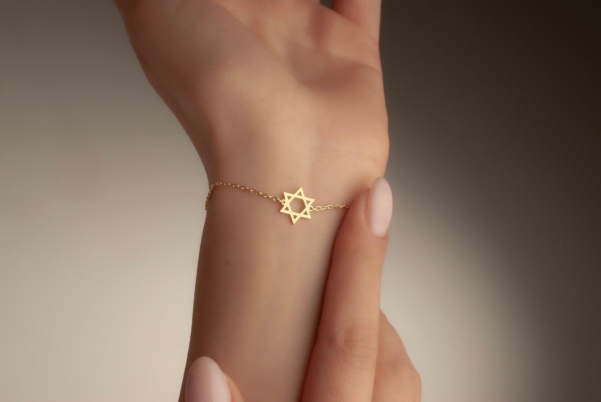 Jovelle Star of David bracelet presented in a gift box